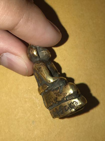 หล่อโบราณ รูปเหมือน หลวงพ่อไปล่ วัดกำแพง กทม. ปี 2463 พิมพ์ใหญ่ เนื้อทองผสม สวยงาม คมชัด สภาพสวย เก่า เดิมๆ แท้ หายากมากๆ      พุทธคุณขึ้นชื รูปที่ 3