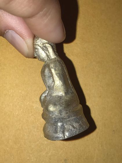 พระกริ่ง ไฟดับ ปี 2516 หลวงพ่อทบ วัดชนแดน เพชรบูรณ์ เนื้อทองผสม อุดผง ก้นทองแดง เก่า แท้ แปลก หายาก รูปที่ 4