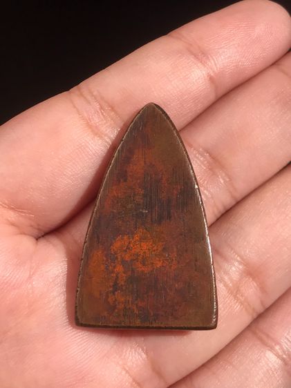 หลวงปู่ทวด หลังเตารีด พิมพ์ใหญ่ปั้มซ้ำ ปีกกว้าง พิมพ์นิยม วัดช้างไห้ ปี 2505 เนื้อสองสี เนื้อเหยี่ยวย่น เก่า เดิมๆ สภาพใช้ ดูง่าย เป็นธรรมชา รูปที่ 7