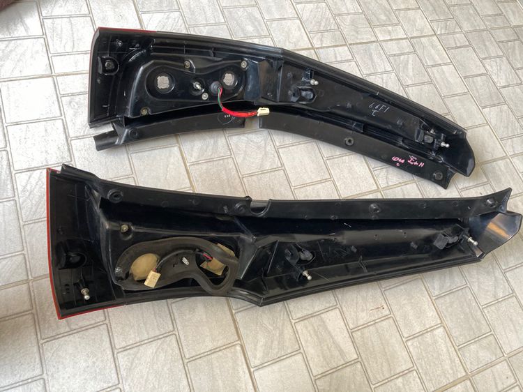 ไฟท้าย ไฟเบรก Spacewagon กรอบกุญแจ ฝาดุมล้อ Mitsubishi รูปที่ 12