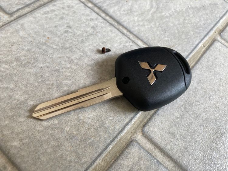 ไฟท้าย ไฟเบรก Spacewagon กรอบกุญแจ ฝาดุมล้อ Mitsubishi รูปที่ 2