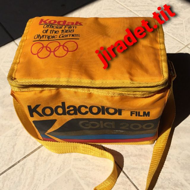 กระเป๋ารูปกล่องฟิล์ม Kodakcolor Gold200 สินค้าที่ระลึกกีฬา Olympic Games 1988 อายุกระเป๋ามากกว่า 30 ปี สภาพกระเป๋ายังสมบูรณ์  รูปที่ 5