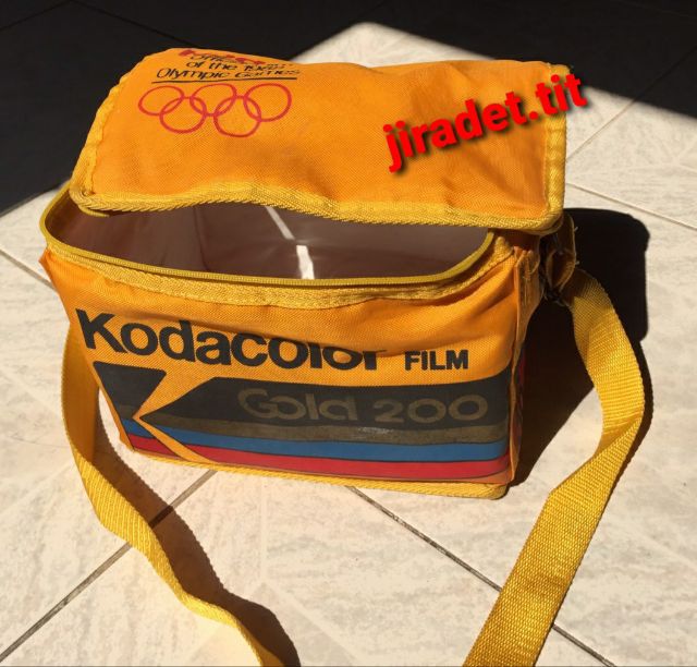กระเป๋ารูปกล่องฟิล์ม Kodakcolor Gold200 สินค้าที่ระลึกกีฬา Olympic Games 1988 อายุกระเป๋ามากกว่า 30 ปี สภาพกระเป๋ายังสมบูรณ์  รูปที่ 3