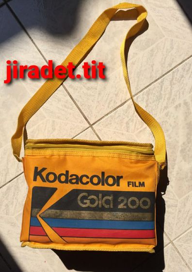 กระเป๋ารูปกล่องฟิล์ม Kodakcolor Gold200 สินค้าที่ระลึกกีฬา Olympic Games 1988 อายุกระเป๋ามากกว่า 30 ปี สภาพกระเป๋ายังสมบูรณ์  รูปที่ 2