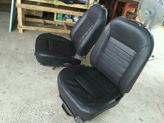 ซ่อมกระเป๋าหนังถลอก สปากระเป๋า สีย้อมหนัง ซ่อมเครื่องหนัง รูปที่ 13