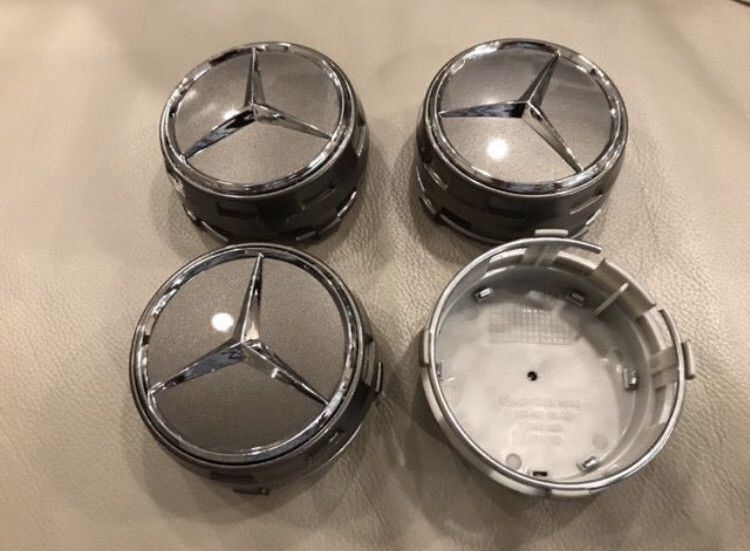 ฝาดุมล้อ Benz AMG หน้ากว้าง 7.5 Cm. สูง 4.5 Cm.