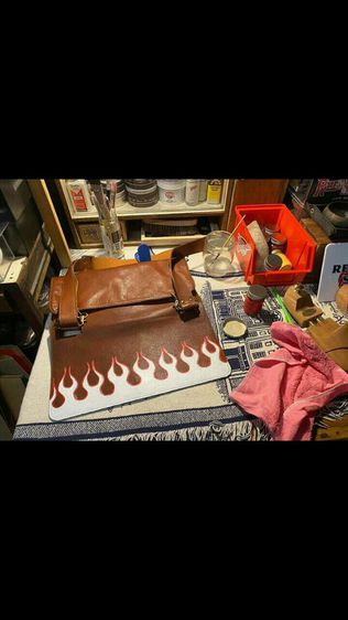 เพ้นท์กระเป๋าหนัง เพ้นท์เสื้อหนัง ซ่อมรองเท้าหนังถลอก รูปที่ 2