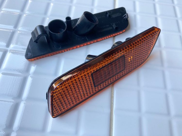 ไฟเลี้ยวกระจกข้าง ไฟเลี้ยว ไฟส่องป้าย Volvo S40 S60 S70 V70 S80 C30 XC60 XC90 อะไหล่ Volvo รูปที่ 10