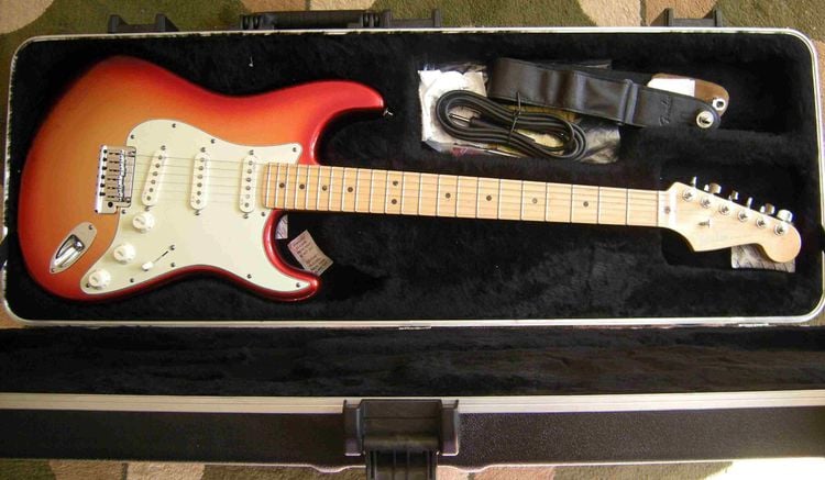 ขาย Fender American Deluxe - Stratocaster (Rosewood Fingerboard, Sunset Metallic) รูปที่ 1