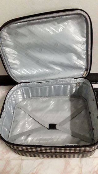 กระเป๋าเดินทางล้อลากยี่ห้อCHARTONลายตารางสีน้ำตาล(มือ1) รูปที่ 4