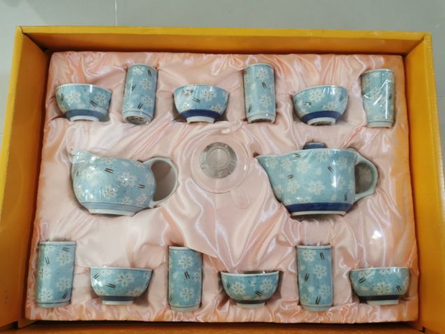 ชุดกาน้ำชา ถ้วยชา ชงชา เซรามิคจากเมืองจีน ฝีมือปราณีต วัสดุเกรด A ของขวัญ ของสะสม