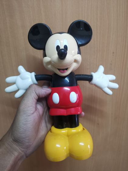 หุ่นยนต์ mickey mouse