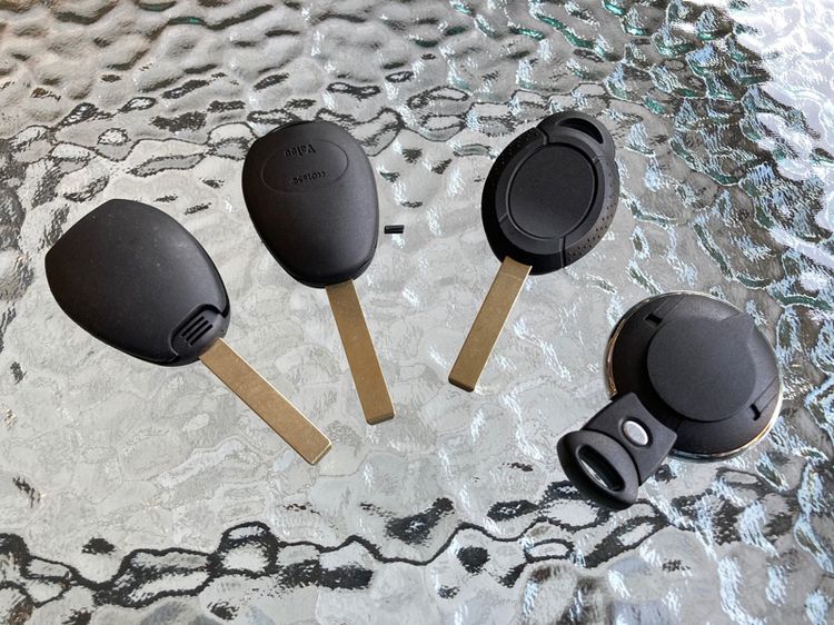 กรอบกุญแจ รีโมท แบตเตอรี่ Mini Cooper Remote R50 R53 R56 R57 R60 รุ่น 2 ปุ่ม รุ่น 3 ปุ่ม Batt 2032 และ 2025 รูปที่ 2