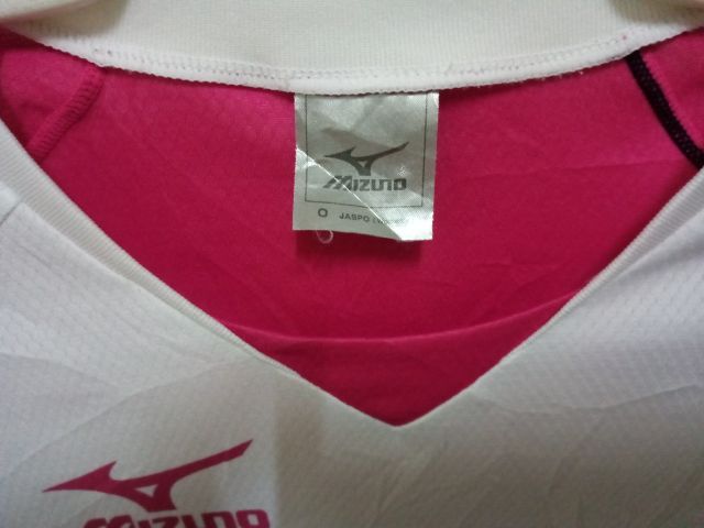 เสื้อกีฬา(ผู้หญิง) quickdry plus แบรนด์ mizuno สีขาวชมพู รูปที่ 3