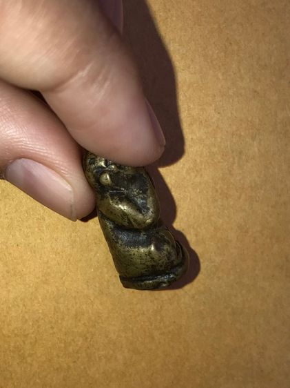 พระปิดตา พิมพ์ลอยองค์ เนื้อทองผสม ผิวเดิม เป็นเกล็ดกระดี่ แห้งเหี่ยว เก่า แท้ แปลก หายาก ไม่รู้ที่   รูปที่ 3