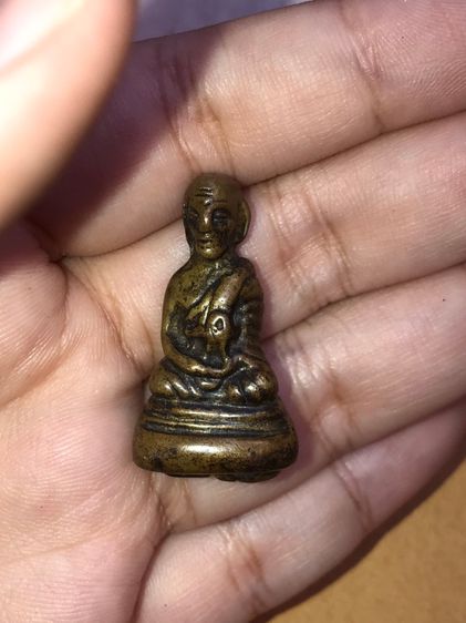 พระหล่อโบราณหลวงพ่อทรัพย์ก้นอุนูน รูปหล่อโบราณ หลวงพ่อทรัพย์ พรหมปัญญา อุนูน รุ่นแรก วัดปลักแรด อำเภอบางระกำ จังหวัดพิษณุโลก ผิวมัน เก่า แท้ รูปที่ 7