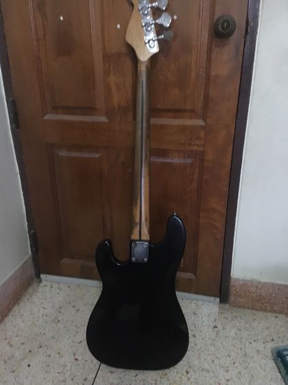 กีตาร์เบสสภาพเก่าเดิม สั่งทำ คอ เม็กซิโกบอดี้ตัว ของสแควร์เอ้อ รูปที่ 2