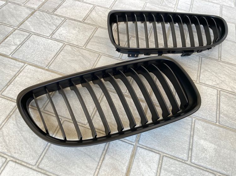 กระจังหน้า BMW M3 E90 ซี่คู่ 318i 320i 330i 320D LCi V Shape รูปที่ 15