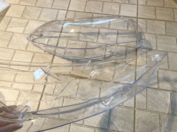  ไฟสปอร์ตไลท์ ช่องลม กันชนหน้า ไฟหน้า BMW F10 F11 ใส่ 520D 525D 523i 528i ปี 2012 2013 2014 2015 โช๊คฝาหน้าF10 รูปที่ 15