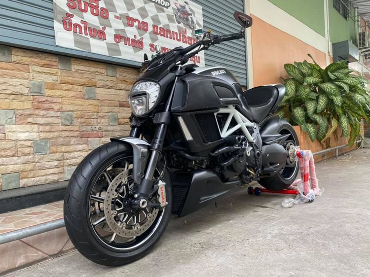 DUCATI DIAVEL CARBON WHITE 2015 LIMITED  รูปที่ 4