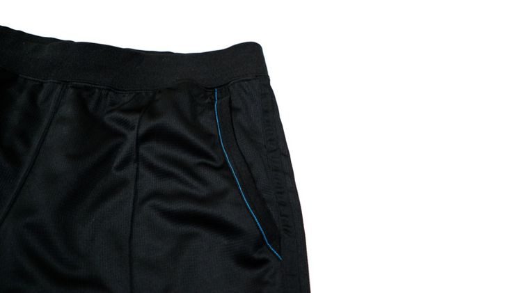 กางเกงขาสั้น uniqlo ผ้าตาข่ายนิ่มๆ จั๊มเอว มีเชือกรูด (สีดำ) รูปที่ 3