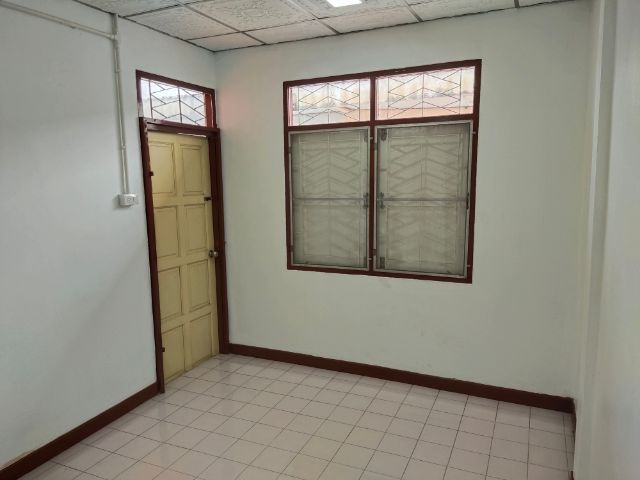ทาวน์เฮาส์ 2 ชั้น 2 ห้องนอน 2 ห้องน้ำ รูปที่ 3