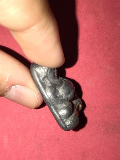 สังกัจจายน์ ดอนอะราง หลังจารมือ ฝังตะกรุด 1 ดอก  ปี 2525 พระสังกัจจายน์ครึ่งซีก ที่หลวงปู่หมุนท่านสร้างพร้อมกับพระพิมพ์หลวงพ่อเงินครึ่งซีก ส รูปที่ 3