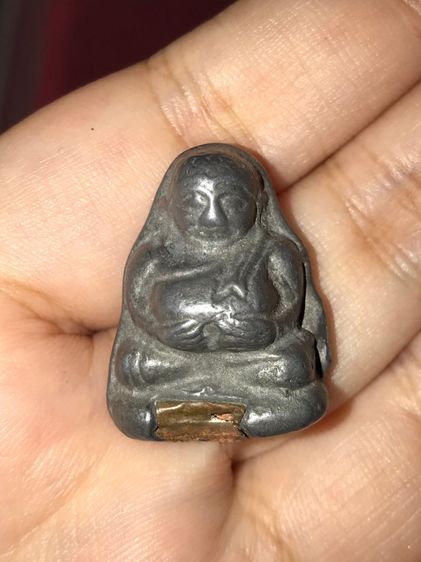 สังกัจจายน์ ดอนอะราง หลังจารมือ ฝังตะกรุด 1 ดอก  ปี 2525 พระสังกัจจายน์ครึ่งซีก ที่หลวงปู่หมุนท่านสร้างพร้อมกับพระพิมพ์หลวงพ่อเงินครึ่งซีก ส รูปที่ 7