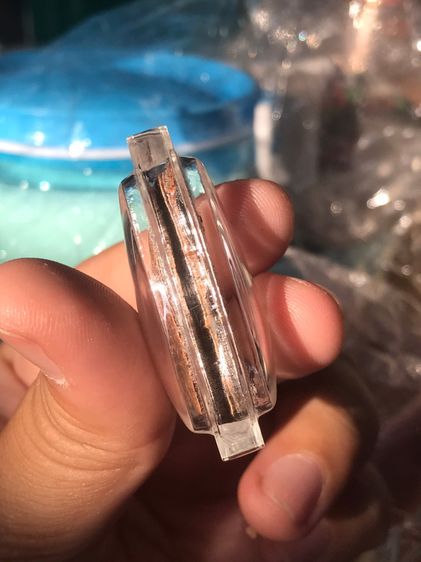 พระท่ามะปราง เนื้อดิน กรุวัดบรมธาตุ กำแพงเพชร เนื้อดินเผาละเอียด เนียน แห้ง มีแร่ดอกมะขาม ขนาดองค์พระ 20x33x7 มม พระสภาพสวยสมบูรณ์ เก่า แท้ รูปที่ 4