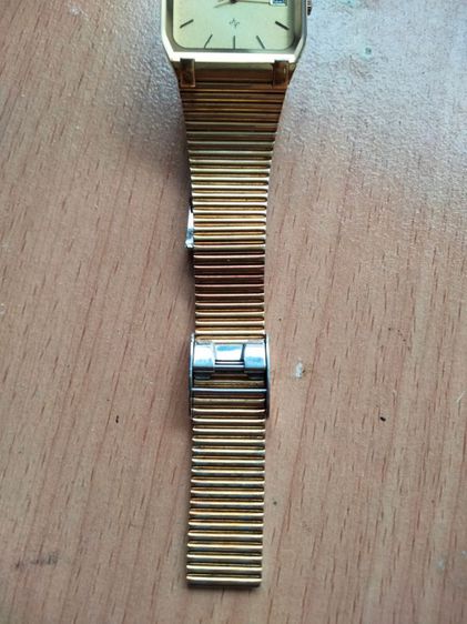 นาฬิกา RADO Quartz Swiss Made เรือนทอง รูปที่ 4
