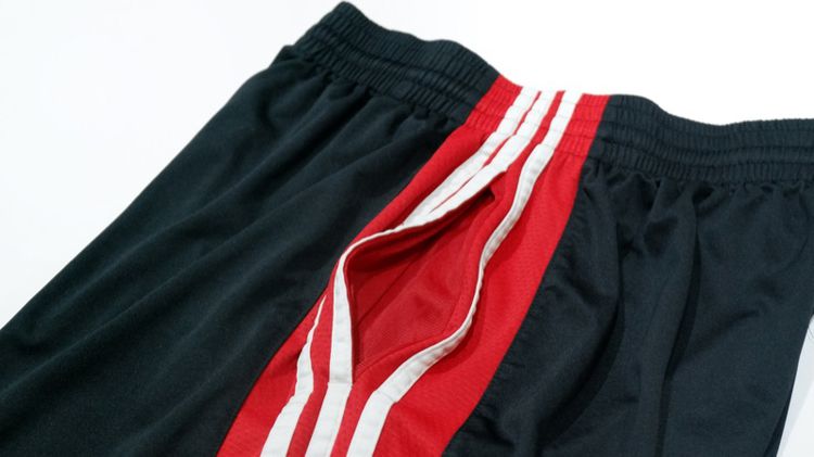 กางเกงขาสั้น Adidas  ผ้าลื่นๆ นิ่มๆ จั๊มเอว มีเชือกรูด (สีดำ-แดง) รูปที่ 4