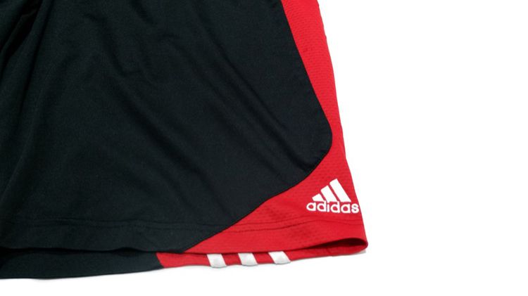 กางเกงขาสั้น Adidas  ผ้าลื่นๆ นิ่มๆ จั๊มเอว มีเชือกรูด (สีดำ-แดง) รูปที่ 3