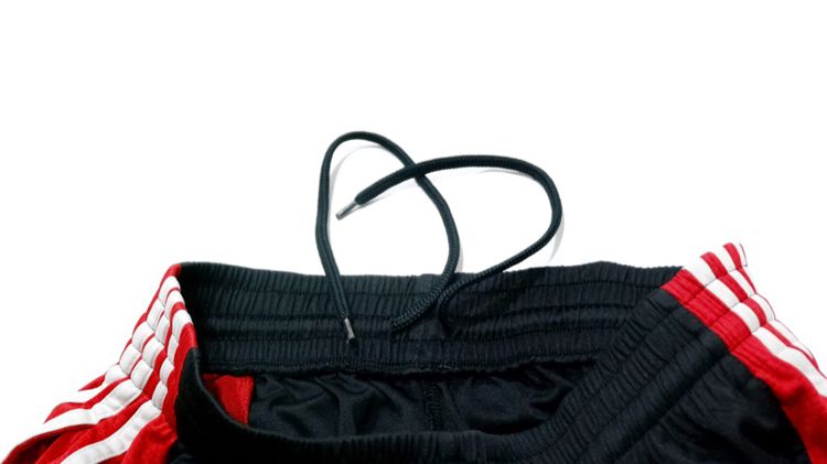 กางเกงขาสั้น Adidas  ผ้าลื่นๆ นิ่มๆ จั๊มเอว มีเชือกรูด (สีดำ-แดง) รูปที่ 7