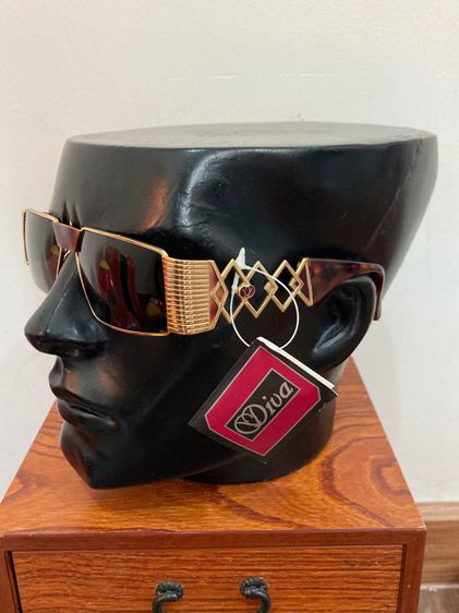 ขายแว่นตากันแดดโบราณทรงมันๆมาสภาพเก่าเก็บ  new old stock vintage sunglasses viva 4016 made in italy 1980’s รูปที่ 1