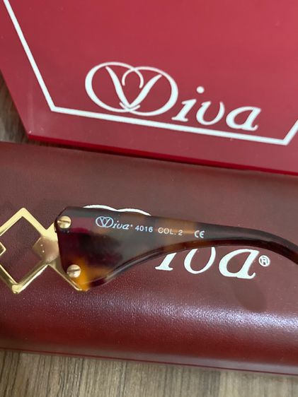 ขายแว่นตากันแดดโบราณทรงมันๆมาสภาพเก่าเก็บ  new old stock vintage sunglasses viva 4016 made in italy 1980’s รูปที่ 6
