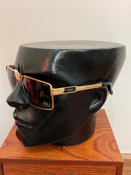 ขายแว่นตากันแดดโบราณทรงนักบินยุค90 ข้างขาเป็นลายข้าวหลามตัดมาสภาพ vintage sunglasses poker 1024 col.2 Aviator made in italy 1990’s รูปที่ 1
