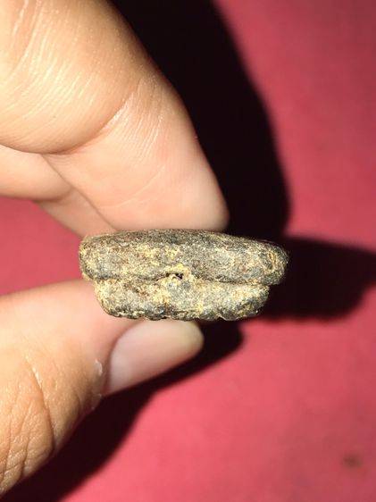 หลวงปู่ทวด เนื้อว่าน พิมพ์ต้อบัวเฉียง ปี 2497 มีมวลสาร คราบว่าน พระแห้ง ผิวเดิม สภาพพระสวยสมบูรณ์ เก่า แท้ หายาก รูปที่ 5