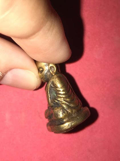 รูปเหมือน หล่อโบราณ หลวงพ่อเงิน วัดบางคลาน รุ่นแรกๆ พิมพ์นิยม ปี244x กว่า เนื้อทองผสม เนื้อทองเหลืองจืด ซีด น้ำหนักหกสลึง พิมพ์ทรง คมชัดมาก  รูปที่ 4