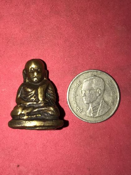 รูปเหมือน หล่อโบราณ หลวงพ่อเงิน วัดบางคลาน รุ่นแรกๆ พิมพ์นิยม ปี244x กว่า เนื้อทองผสม เนื้อทองเหลืองจืด ซีด น้ำหนักหกสลึง พิมพ์ทรง คมชัดมาก  รูปที่ 6