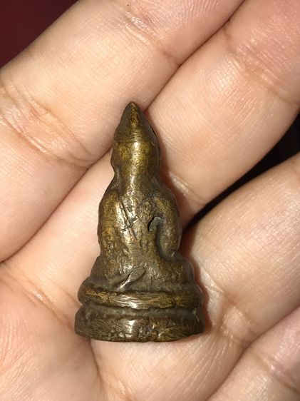 หล่อโบราณ พระชัยวัฒน์  เนื้อทองผสม เก่า  แห้ง พรุน ผิวเกล็ดกระดี่ มีน้ำหนัก เดิมๆ เก่า แท้ แปลก หายาก ไม่รู้ที่ พระชัยวัฒน์ ขนาดกำลังสวย เป็ รูปที่ 8