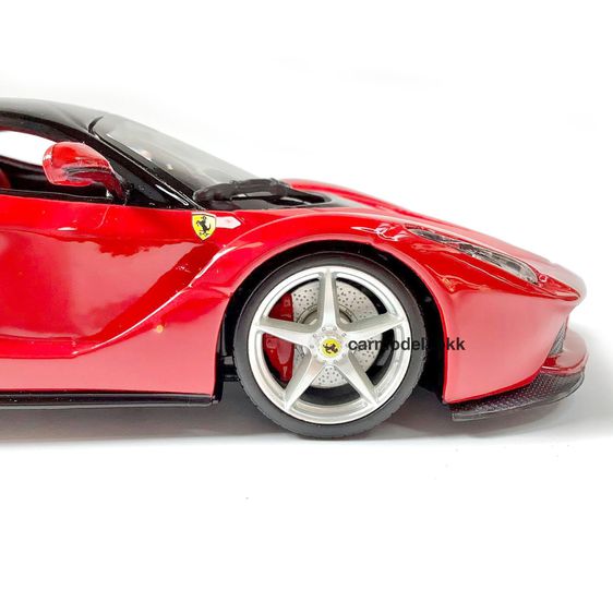 โมเดลรถ Ferrari Race and Play LaFerrari ขนาด 1 ต่อ 24 พร้อมฐานตั้งโชว์ คอลเลกชัน เฟอรารี่ Diecast Model car รูปที่ 4