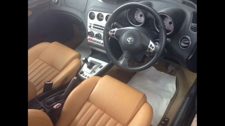 แผงประตูหลังขวา ALFA 156 และ โลโก้ฝาท้าย ALFA ROMEO 156 แท้ สภาพสวย กับ โลโก้ Alfa romeo ประมูลยะฮูมาเป็นของใหม่ รูปที่ 3