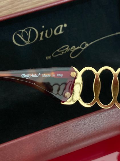 แว่นตากันแดดโบราณทรงมันๆมาสภาพเก่าเก็บ new old stock vintage sunglasses viva 4010 made in italy 1980’s รูปที่ 6