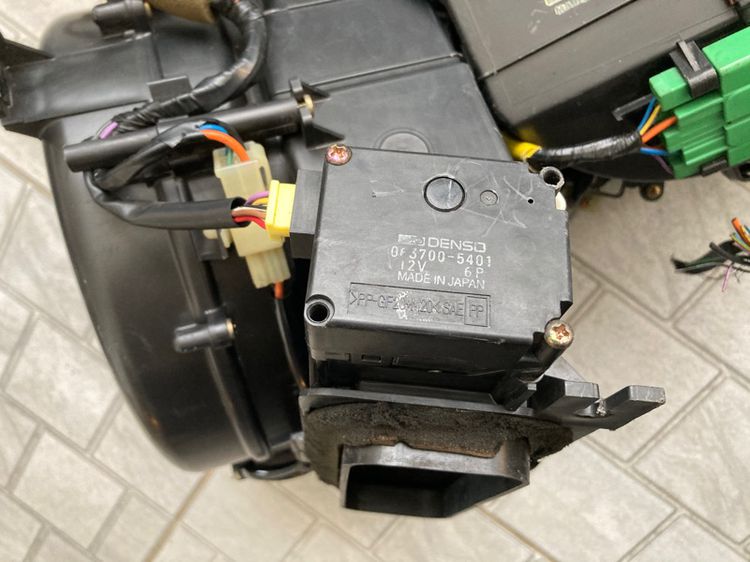 ตู้แอร์แท้ มือสอง Jaguar Daimler X300 จากัวร์ XJ6 Sovereign รูปที่ 13