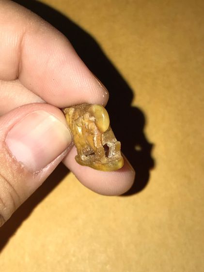 สิงห์ อาจารย์เฮง ไพรวัลย์ วัดเขาดินใต้ จ.นครสวรรค์ เนื้อผิวสีน้ำผึ้ง ฉ่ำ ผิวไม่มีคมมือ ศิลปะการแกะ สวยงาม คลาสสิค อย่าสวย สภาพสมบูรณ์ เก่า ย รูปที่ 5