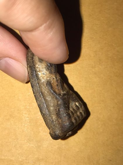 หลวงปู่ทวด เนื้อว่าน พิมพ์กลางชลูด ปี 2497 มีมวลสาร คราบว่าน พระแห้ง ผิวเดิม สภาพพระสวยสมบูรณ์ เก่า แท้ หายาก รูปที่ 3