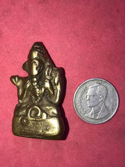 พระพิฆเนศ มีกริ่ง เนื้อทองผสม ขนาดกว้าง 2 ซม. สูง 4 ซม.ใต้ฐานมีรอยตะไบ อุดกริ่งดวยทองแดงที่สะโพก ตัดเดือย สภาพใช้ เก่ามากๆ แท้ หายาก เป็นเคร รูปที่ 3