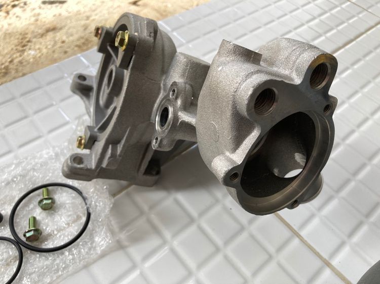 ปั้มน้ำ หม้อน้ำ Benz W124 รุ่น 300E ของใหม่ อุปกรณ์ ซีลครบชุด รูปที่ 5