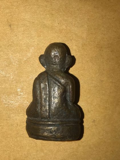 รูปหล่อ หลวงพ่อครน บางแซะ กลันตัน หล่อแบบโบราณ สูง 3.5 ซม. ฐานกว้าง 2 ซม. เนื้อทองเหลือง เก่า แท้ แปลก หายาก        หลวงพ่อครน เป็นเกจิอาจาร รูปที่ 2