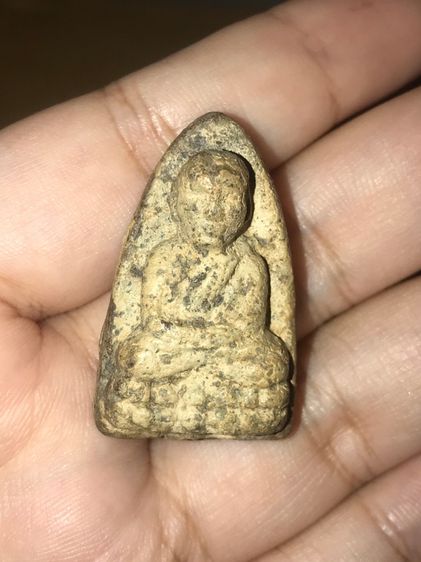 หลวงปู่ทวด วัดช้างไห้ เนื้อว่าน รุ่นแรก ปี2497 พิมพ์ใหญ่ พิมพ์ทรง ตำหนิพิมพ์ คม ลึก เนื้อหามวลสาร คราบไขว่าน ผิวพรรณเป็นธรรมชาติดั้งเดิม มวล รูปที่ 7